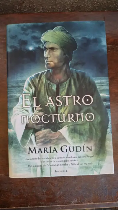 Libro El Astro Nocturno de María Gudín - miniatura 1