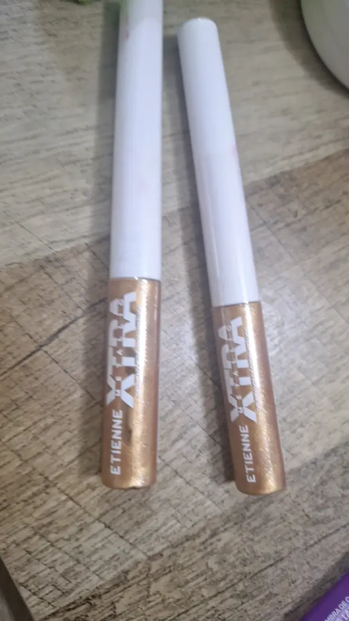 Set de maquillaje Etienne con labiales y sombras - 5