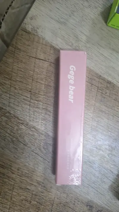 Set de maquillaje Etienne con labiales y sombras - miniatura 6
