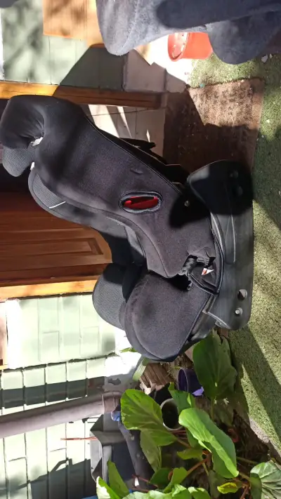 Silla de auto para bebé Infanti negra - miniatura 2