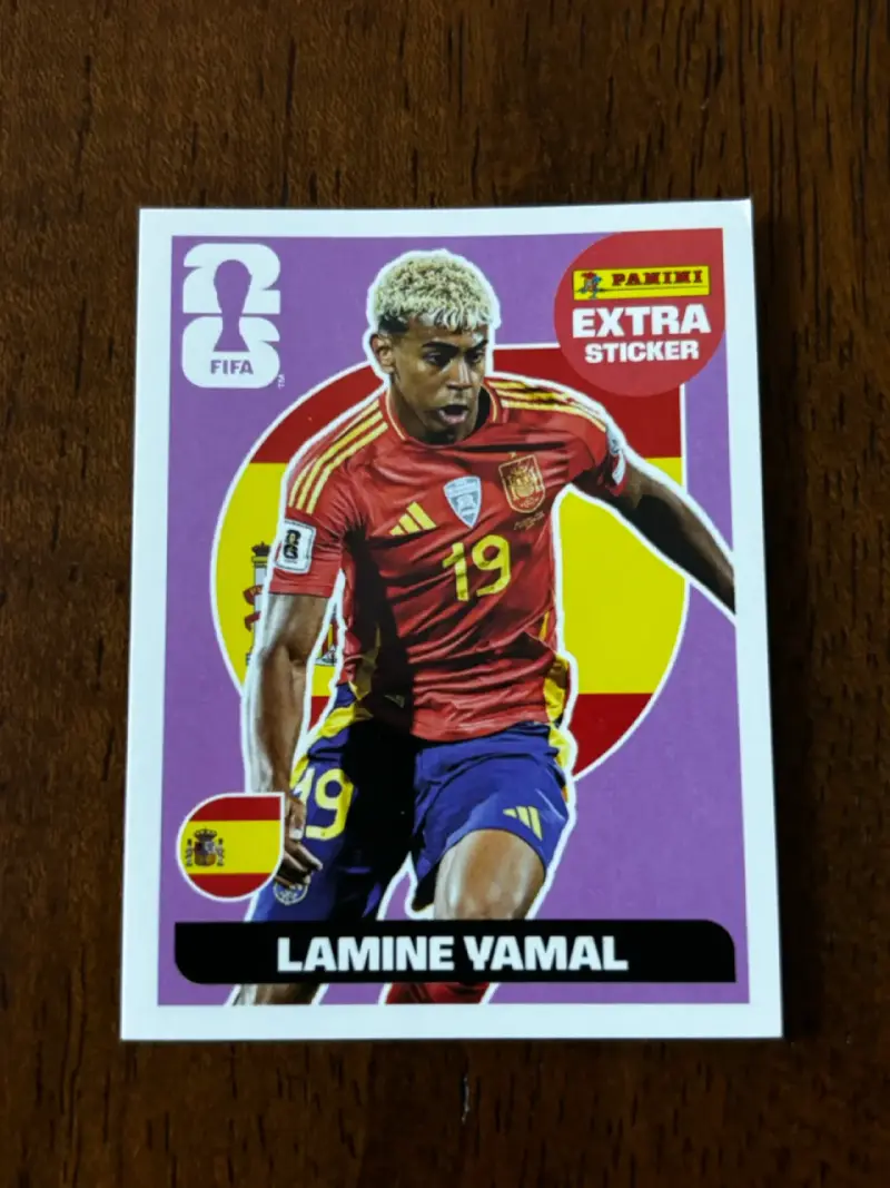 Lámina Extra FIFA 2022 Lamine Yamal Panini