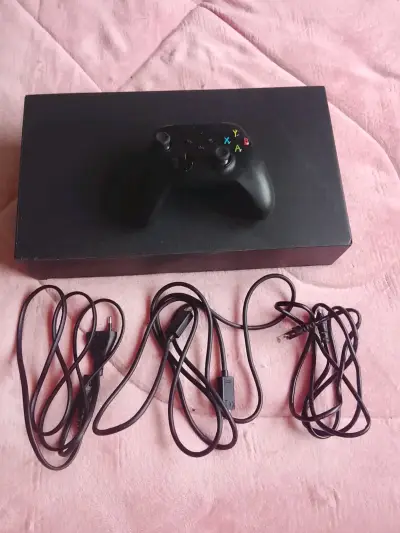 Consola Xbox Series X Reacondicionada 1TB - miniatura 3