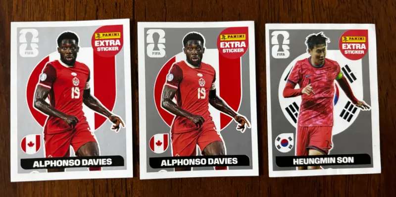 Set de láminas Panini FIFA Alphonso Davies y Heungmin Son