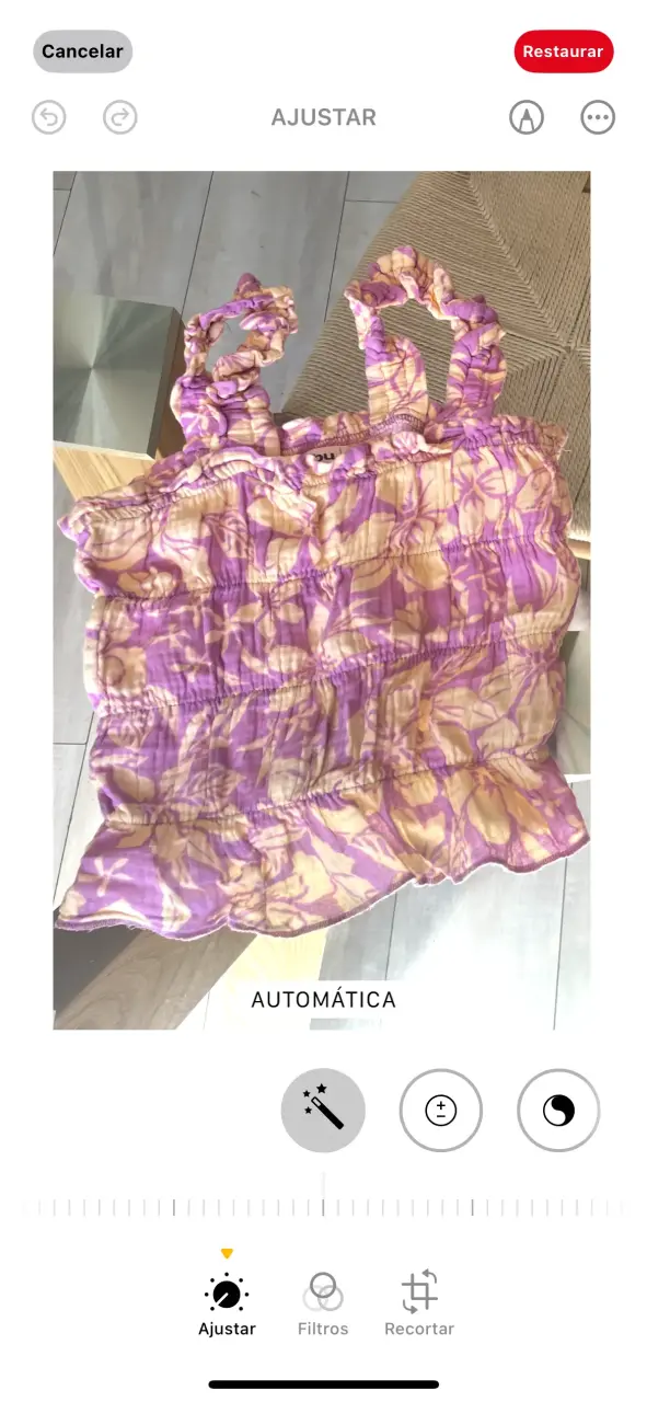 Top de tirantes floreado morado y beige