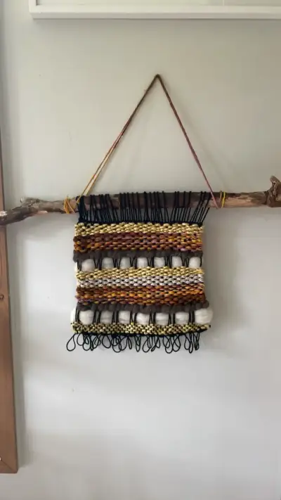 Telar  decorativo tejido a mano con diseño rústico - miniatura 1