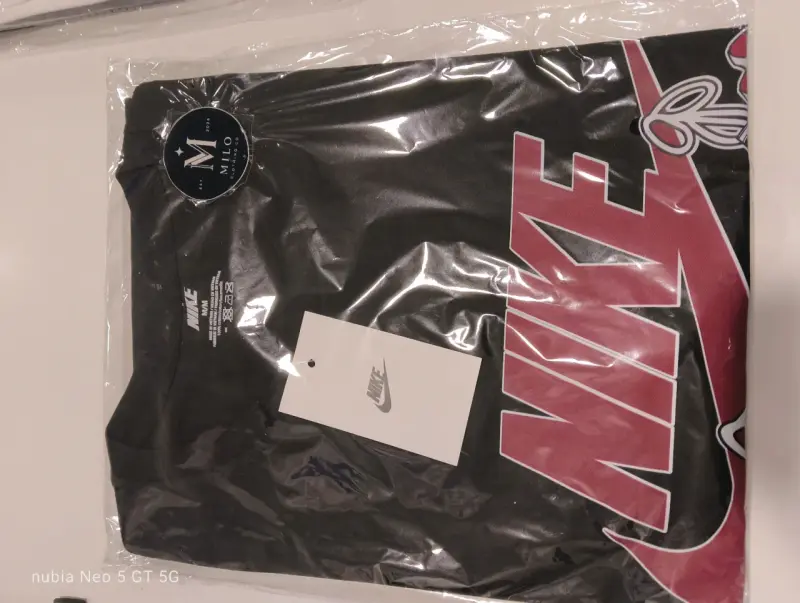 Poleras de marca, doble etiquetado. - 4