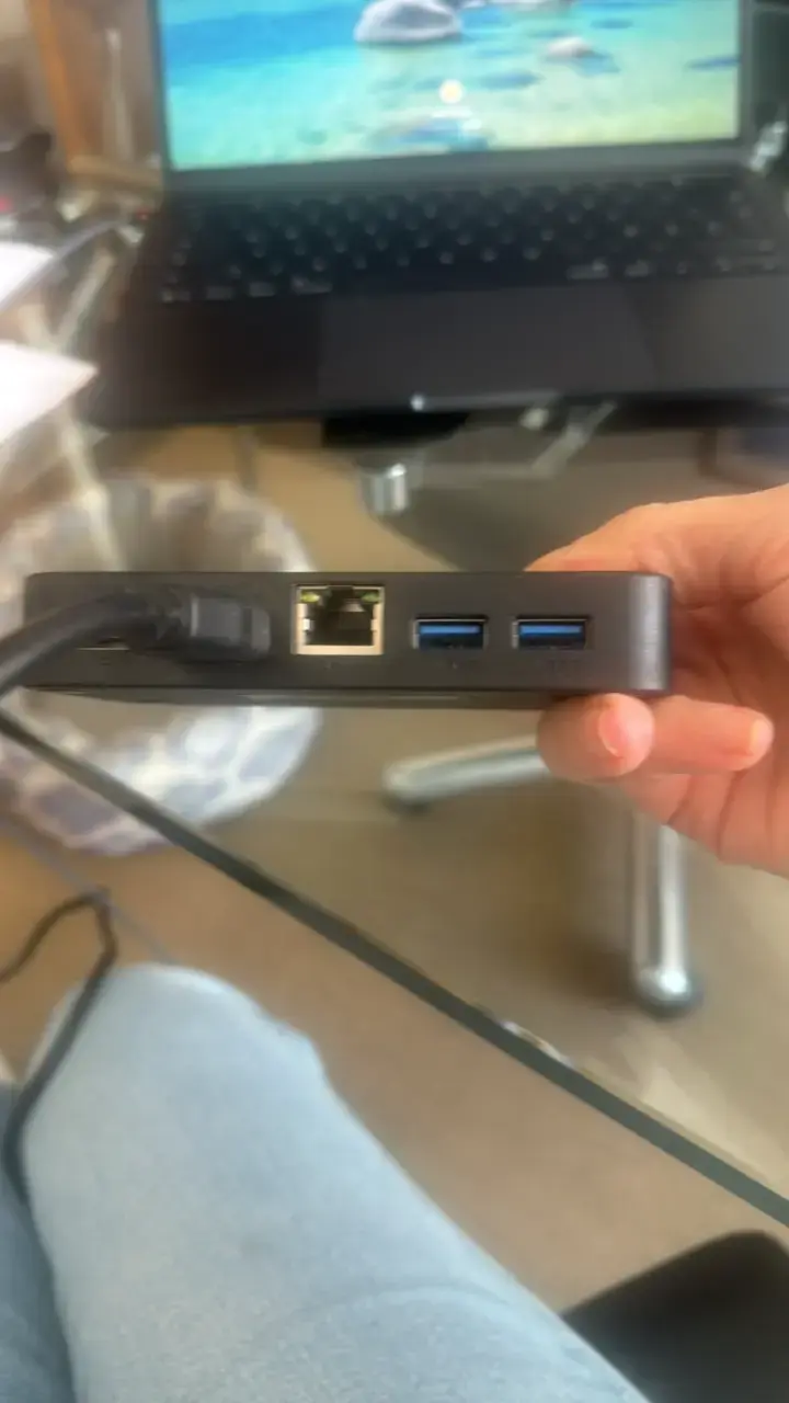 Hub USB-C ICZI con múltiples puertos - 3