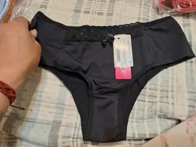 Pack de tangas de encaje Romance en varios colores - miniatura 1