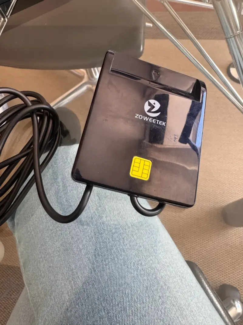 Lector de Tarjetas Inteligentes Zoweetek USB - 1