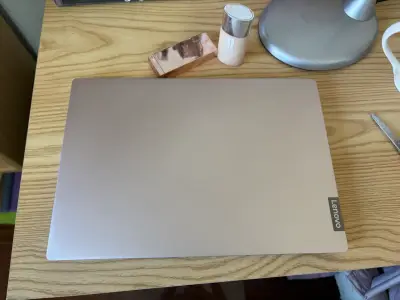Laptop Lenovo IdeaPad S540 14 pulgadas - miniatura 1
