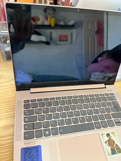 Laptop Lenovo IdeaPad S540 14 pulgadas - miniatura 2