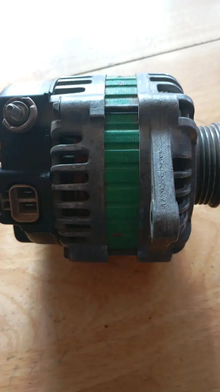 Alternador de auto 12V 70A usado - 3