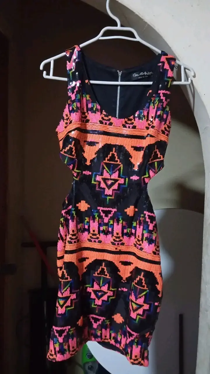 Vestido ajustado con lentejuelas multicolor - 2