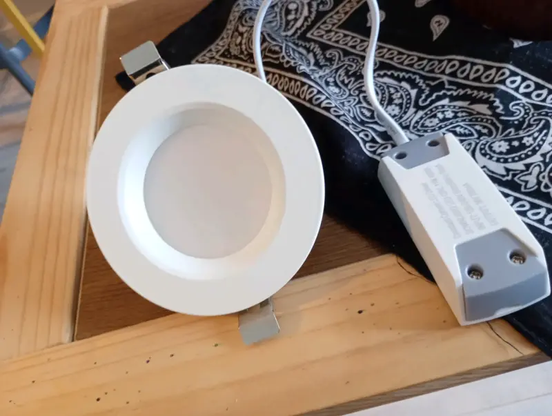 Downlight LED retráctil Dairu 11W luz neutra - 4