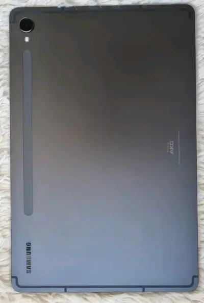Tablet Samsung Galaxy Tab S9 con accesorios - miniatura 4