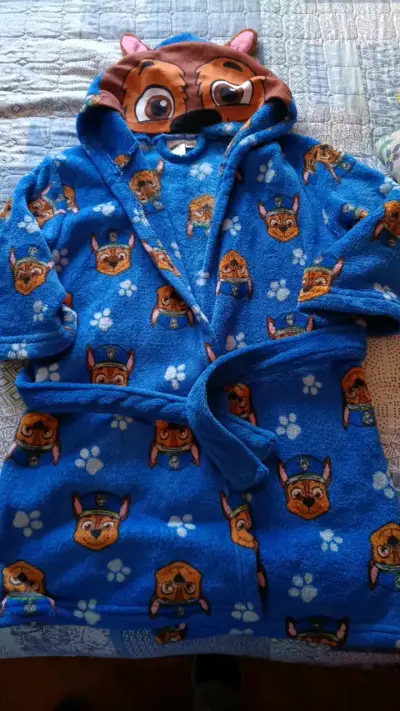 Bata infantil Paw Patrol azul con capucha - miniatura 1