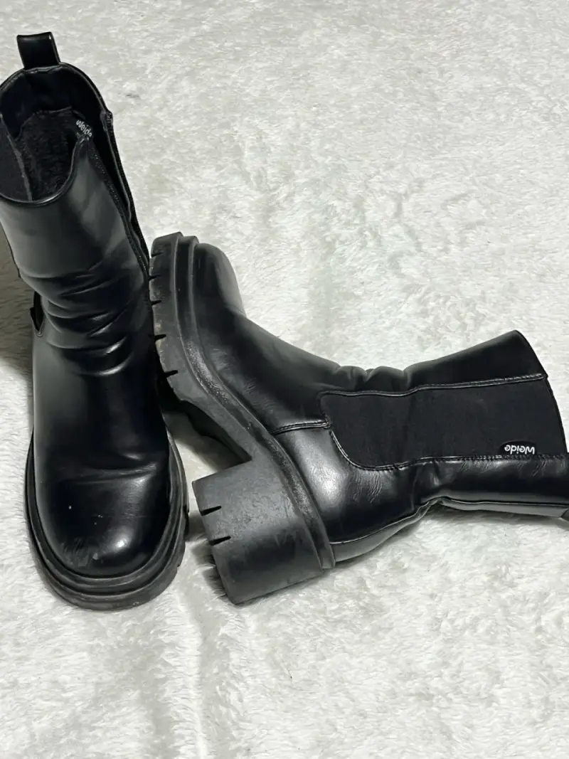 Botas negras con plataforma - 2