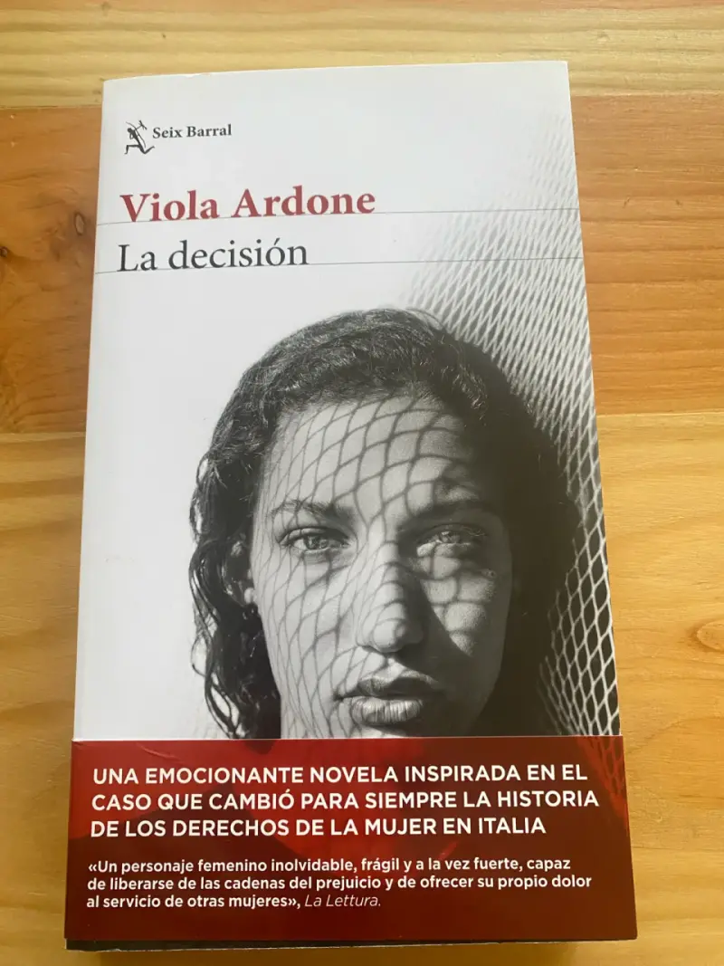 La Decisión - 1