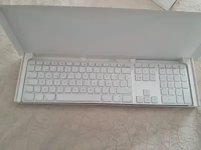 Teclado y Mouse Apple con Adaptador Ugreen - miniatura 5