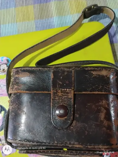 Cámara vintage Voigtländer con funda de cuero - miniatura 2