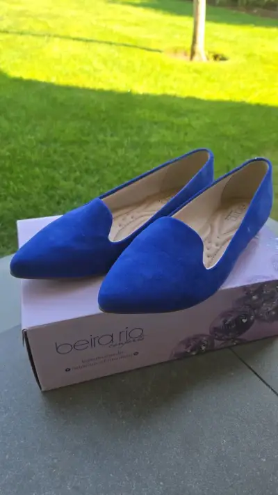 Zapatos planos azules Beira Rio confort - miniatura 3