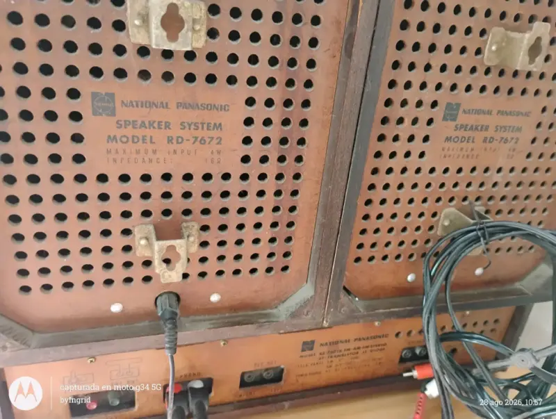 Radio vintage National Panasonic con parlantes - 3
