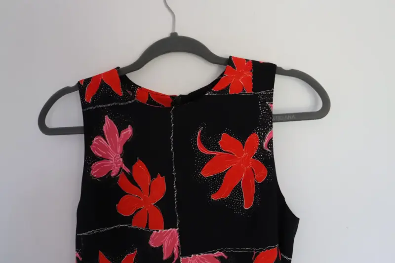 Vestido Desigual floral negro y rojo - 2