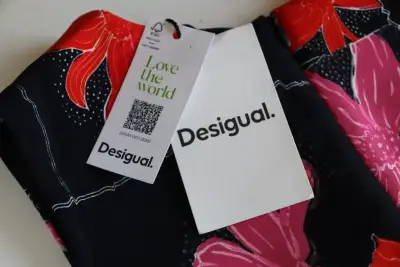Vestido Desigual floral negro y rojo - miniatura 5
