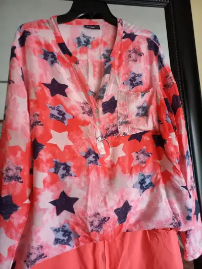 Conjunto de blusa y pantalón italiano talla L - miniatura 2