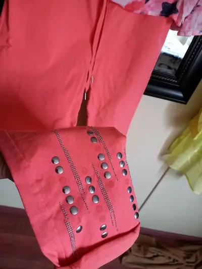 Conjunto de blusa y pantalón italiano talla L - miniatura 3