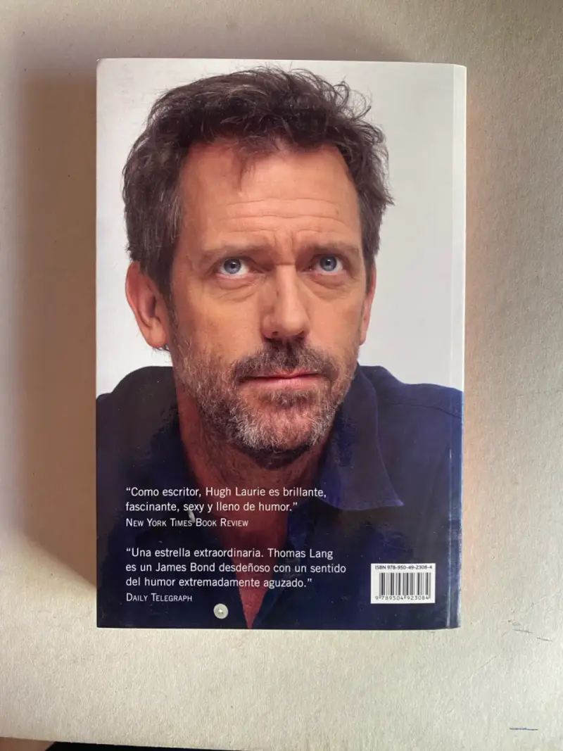 Libro 'El Vendedor de Armas' de Hugh Laurie - 2