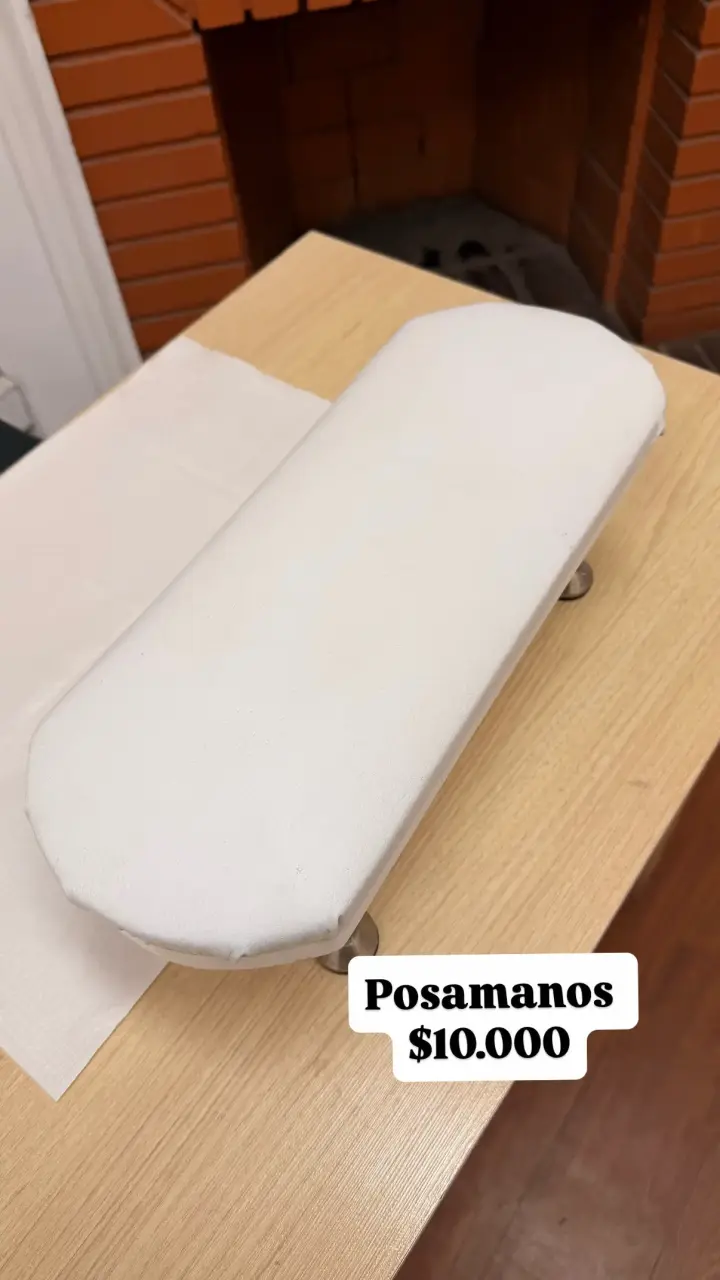 Posamanos blanco para manicura - 1