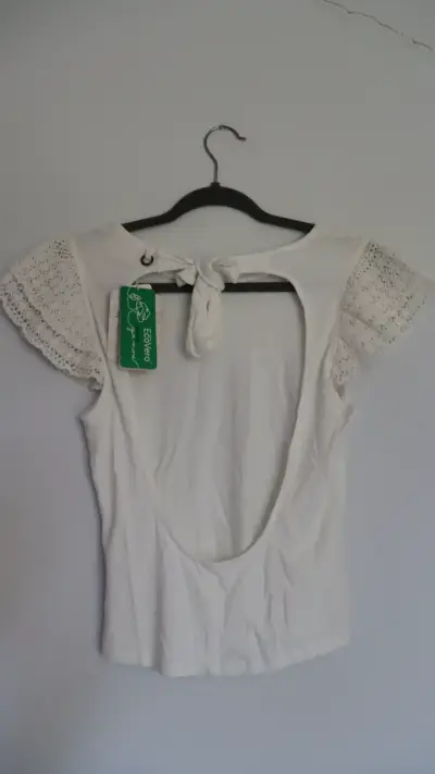 Blusa blanca con encaje Umbrale - miniatura 2