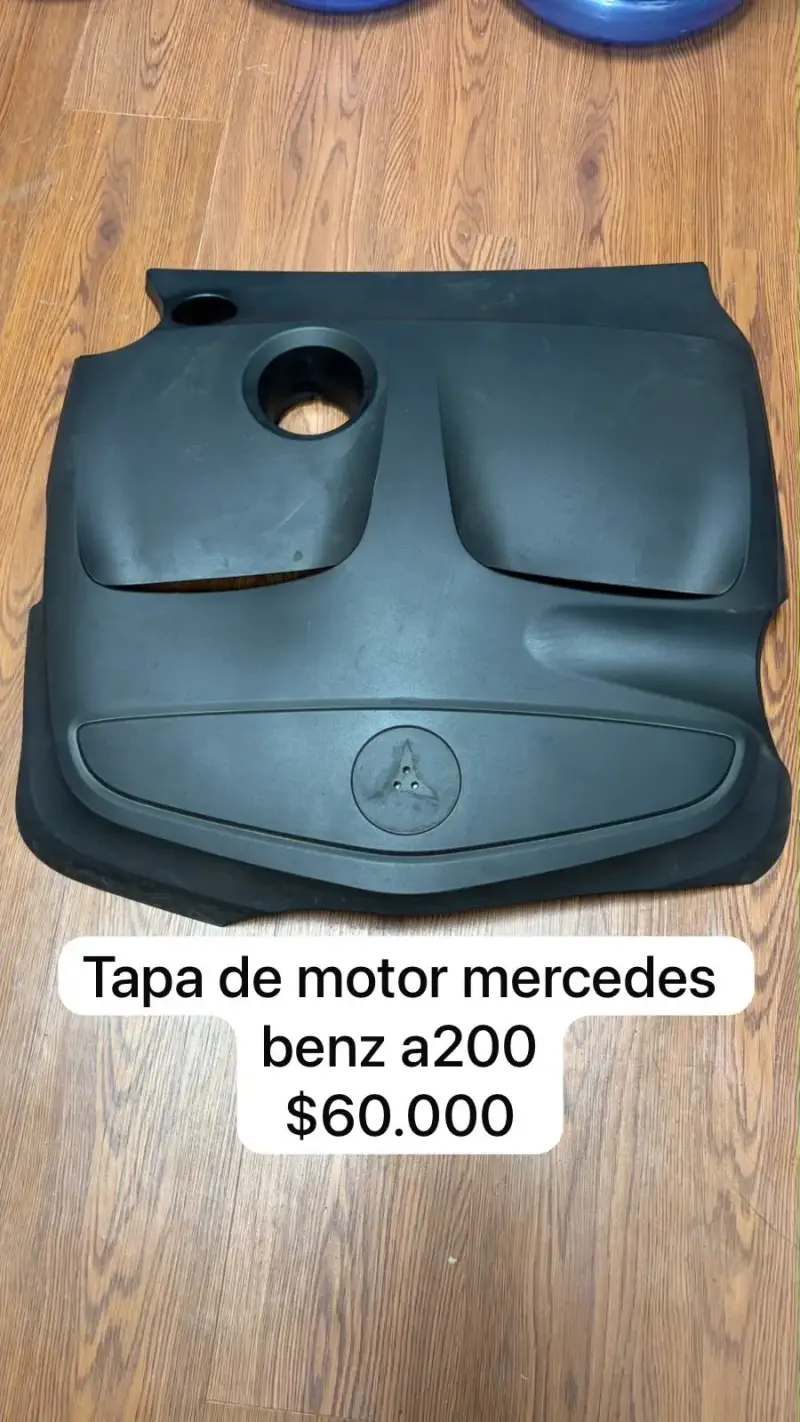 Tapa de motor Mercedes Benz A200