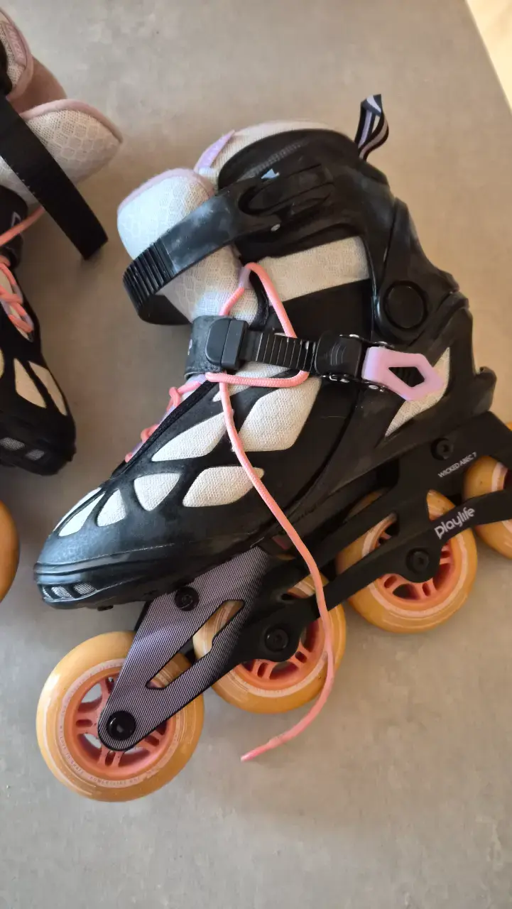 Patines playlife en línea negros con rosados - 5