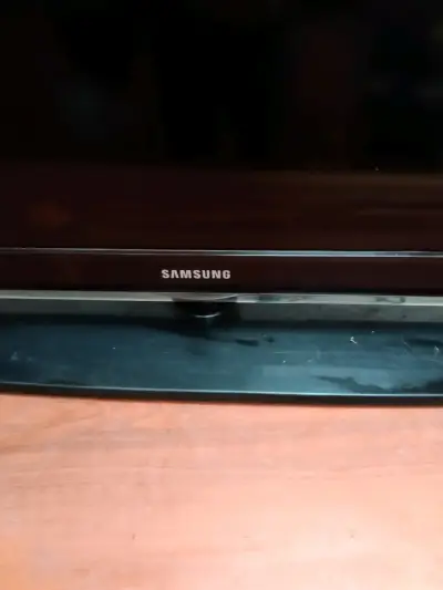Televisor Samsung LCD de 43pulgadas - miniatura 4
