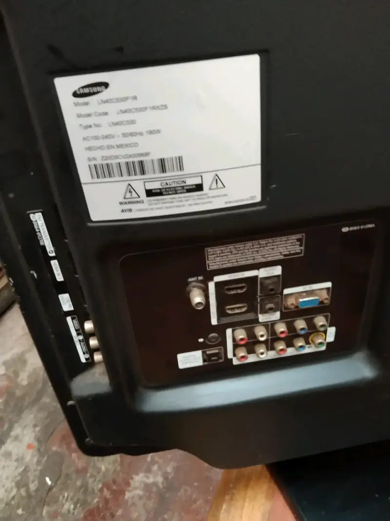Televisor Samsung LCD de 43pulgadas - 6