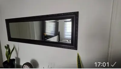 Arrimo de madera y vidrio - miniatura 2