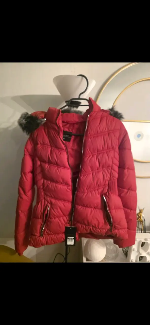Chaqueta acolchada roja con capucha Wados - 1
