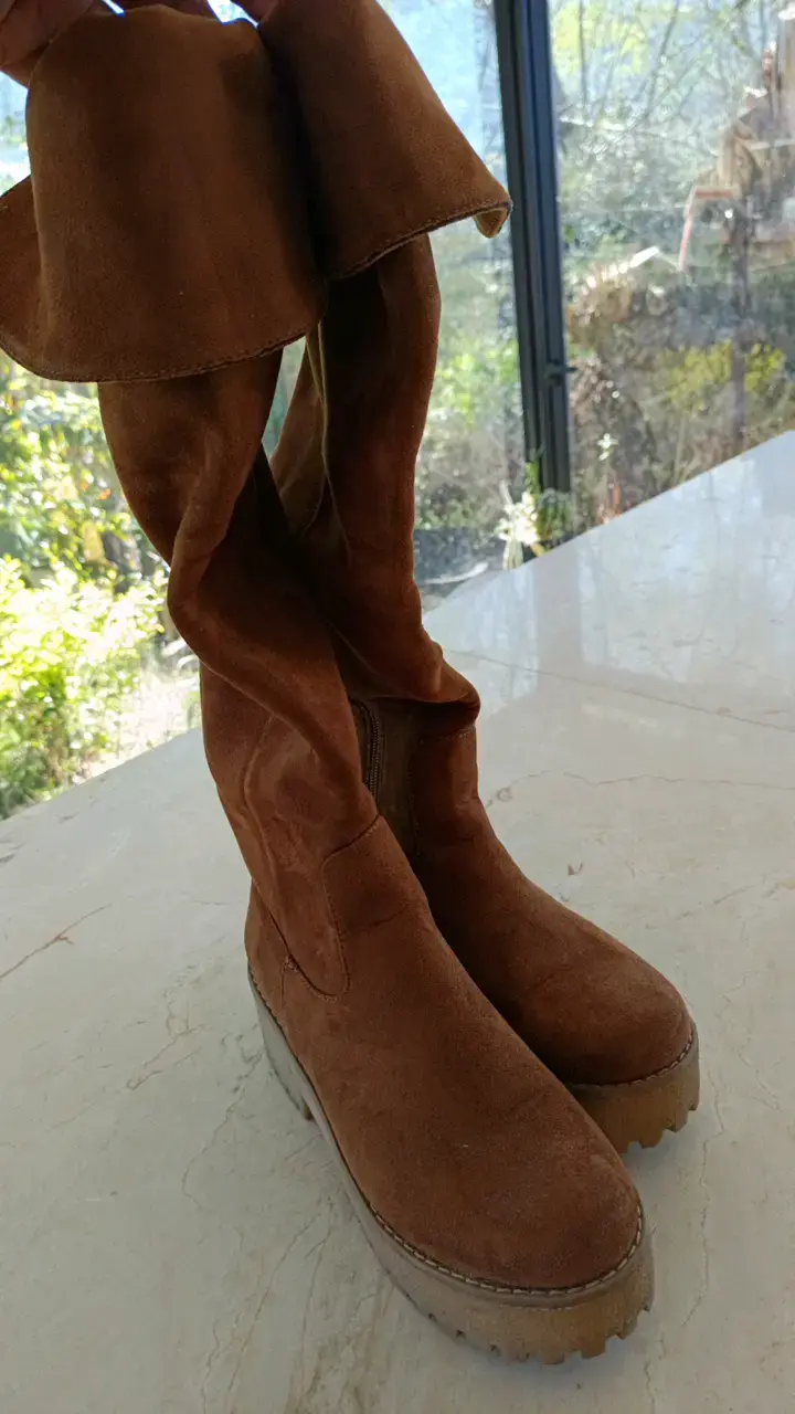 Botas largas de gamuza marrón para mujer - 3