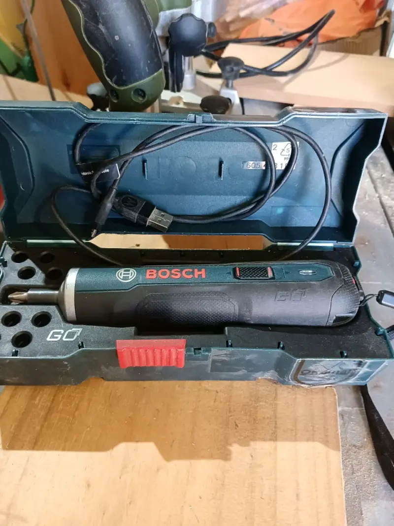 Destornillador Eléctrico Bosch GO con Estuche - 1