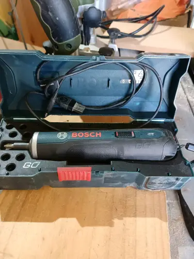 Destornillador Eléctrico Bosch GO con Estuche - miniatura 1