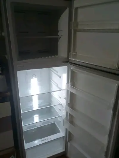 Refrigerador de dos puertas con tecnología Multi Air Flow - miniatura 1