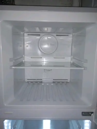 Refrigerador de dos puertas con tecnología Multi Air Flow - miniatura 2