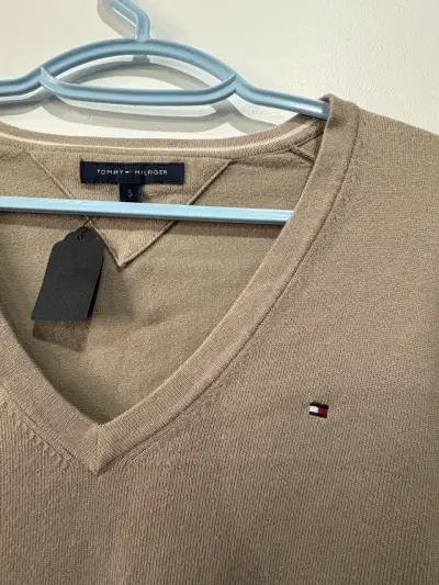 Suéter Beige Tommy Hilfiger Cuello V para Mujer - miniatura 2