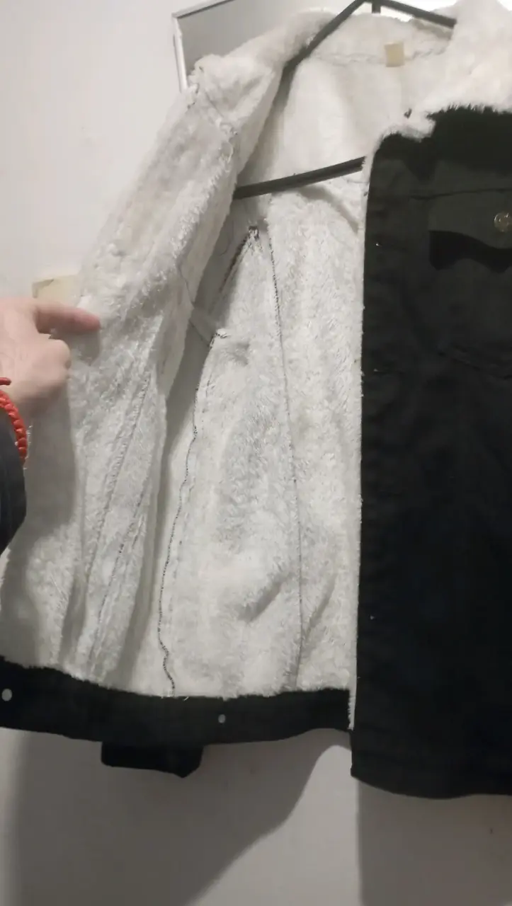 Chaqueta de mezclilla negra con forro de borrego - 2