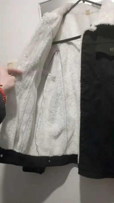 Chaqueta de mezclilla negra con forro de borrego - miniatura 2