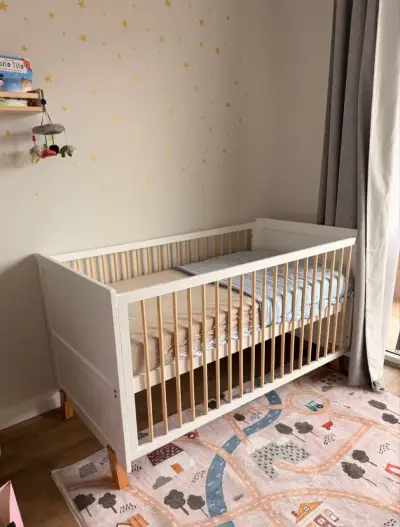 Cuna madera blanca + Colchón + Ropa de Cama - miniatura 1