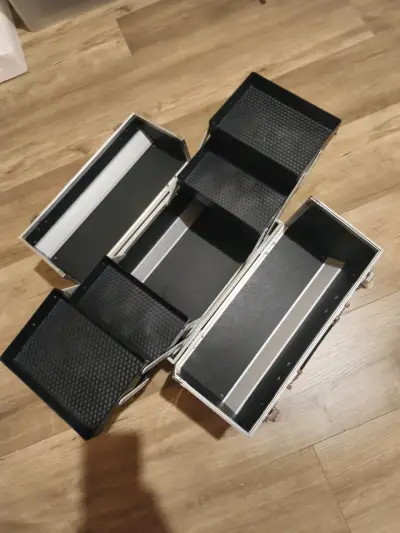 Maletín organizador de maquillaje - miniatura 2