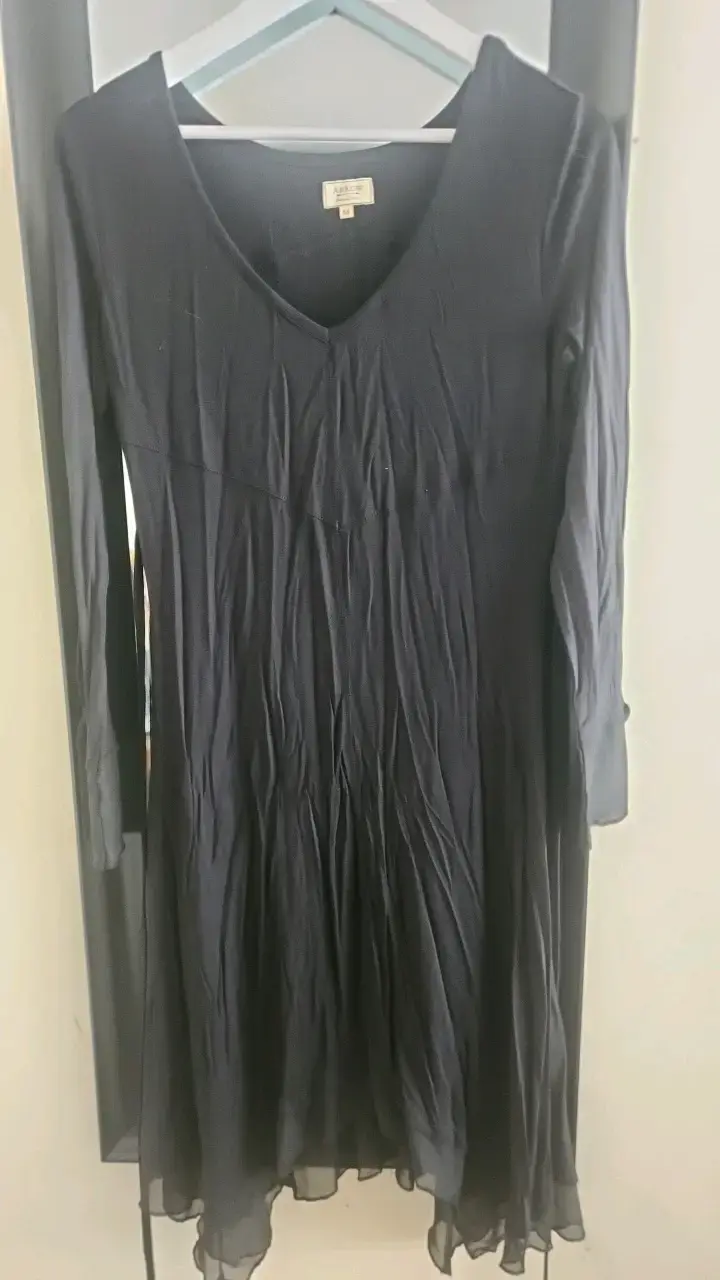 Vestido largo negro elegante para mujer - 1
